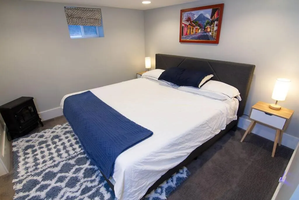 Holiday home Perfect Urban Sanctuary For 8 W Hot Tub Near City Park Denver United States