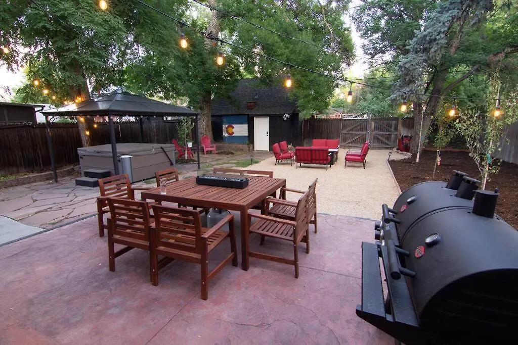 Holiday home Perfect Urban Sanctuary For 8 W Hot Tub Near City Park Denver